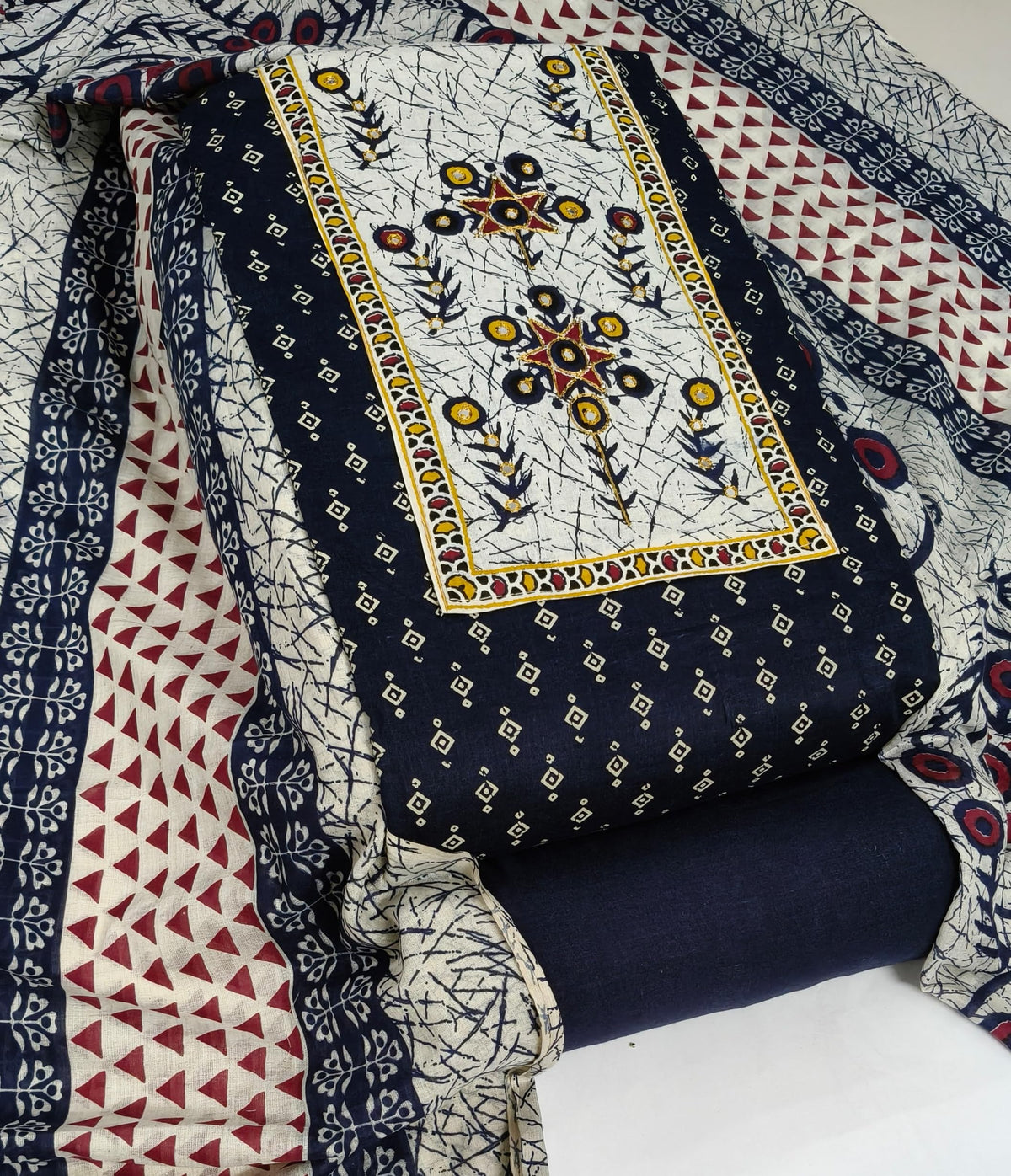 DRAVINAM Trends Women's Cambric Cotton Dress Material | Unstitch Printed Suit Set with Cotton Dupatta