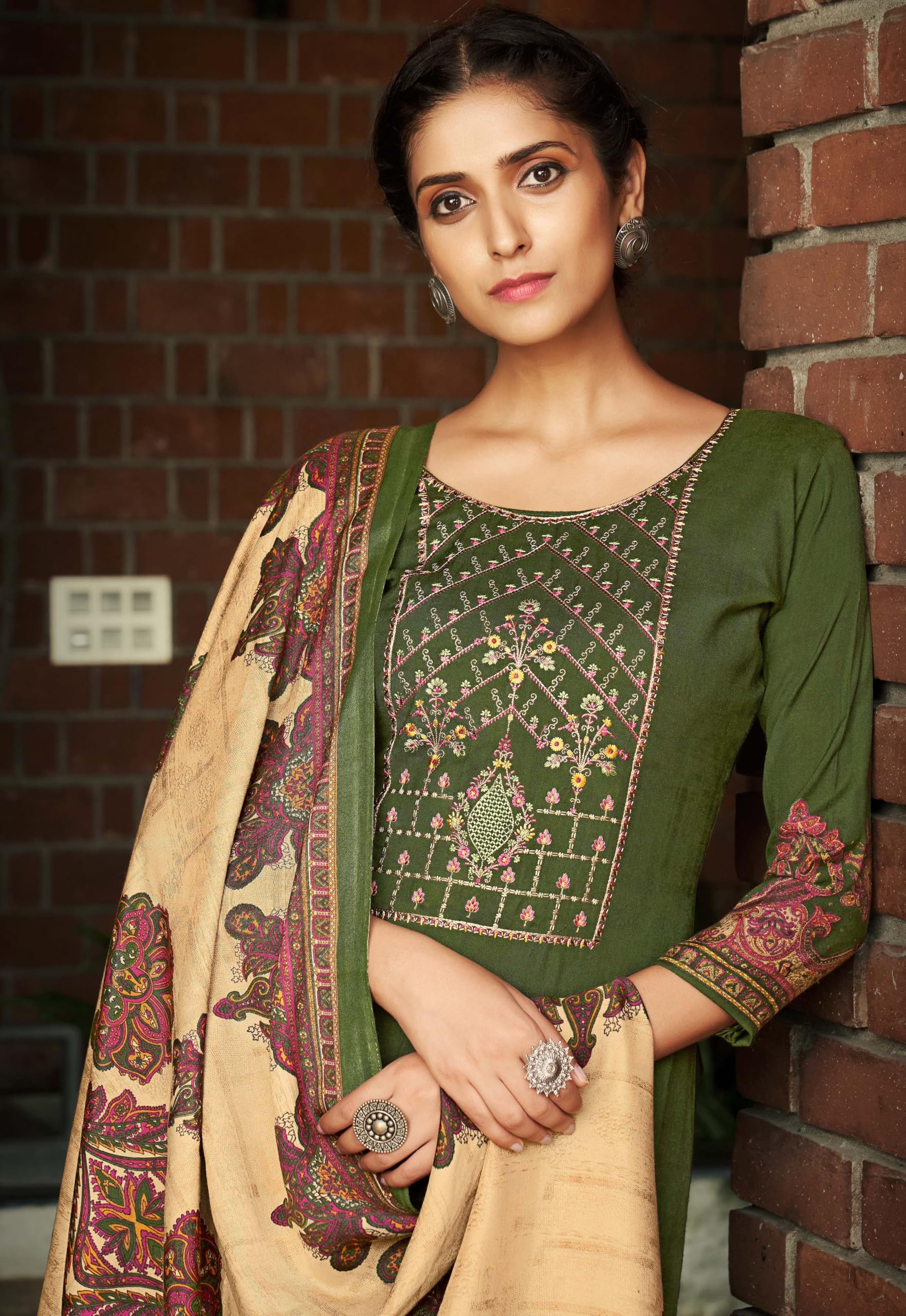 DRAVINAM Trends Women's Premium Pashmina Spun Embroidered Unstitched Salwar Suit Winter Dress Material with Pashmina Spun Shawl