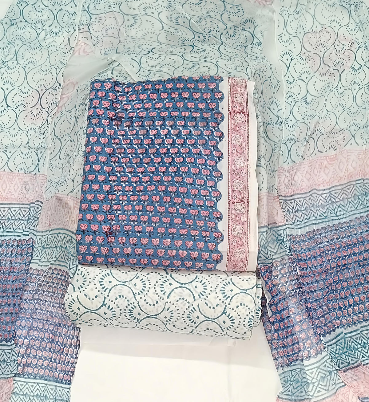 DRAVINAM Trends Hand Block Print Pure Cambric Cotton Unstitched Suit Material with Chiffon Hand Printed Dupatta
