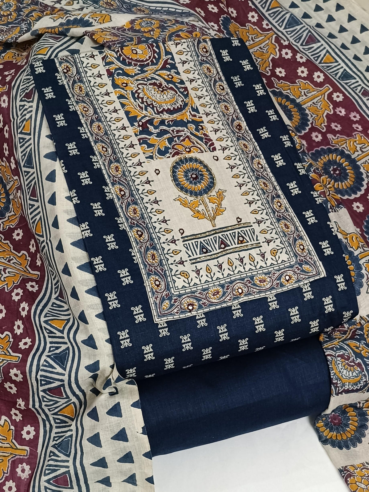 DRAVINAM Trends Women's Cambric Cotton Dress Material | Unstitch Kalamkari Printed Suit Set with Cotton Dupatta