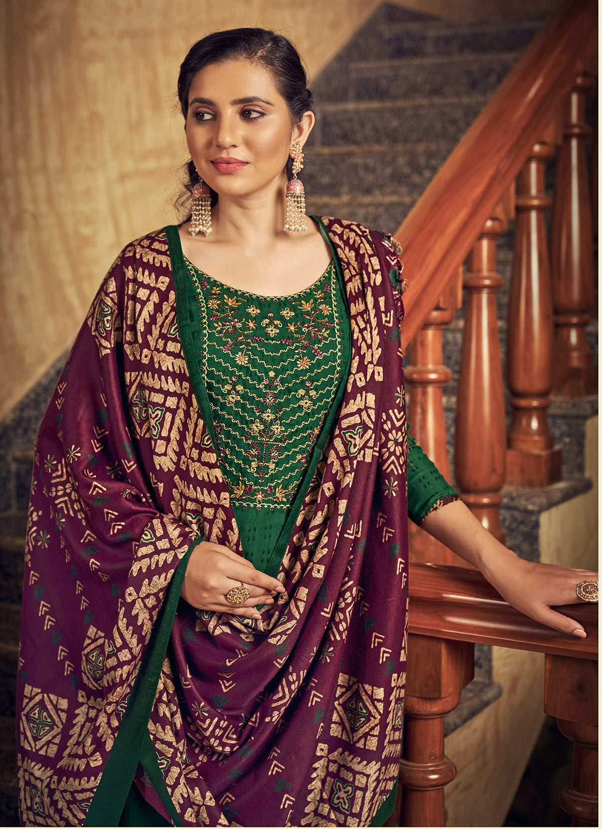 DRAVINAM Trends Women's Pure Wool Pashmina Embroidered Unstitched Palazzo/Pant/Salwar Suit with Pashmina wool Shawl Dupatta/Chunni for/Office Wear/Casual/Winter wear (Green)