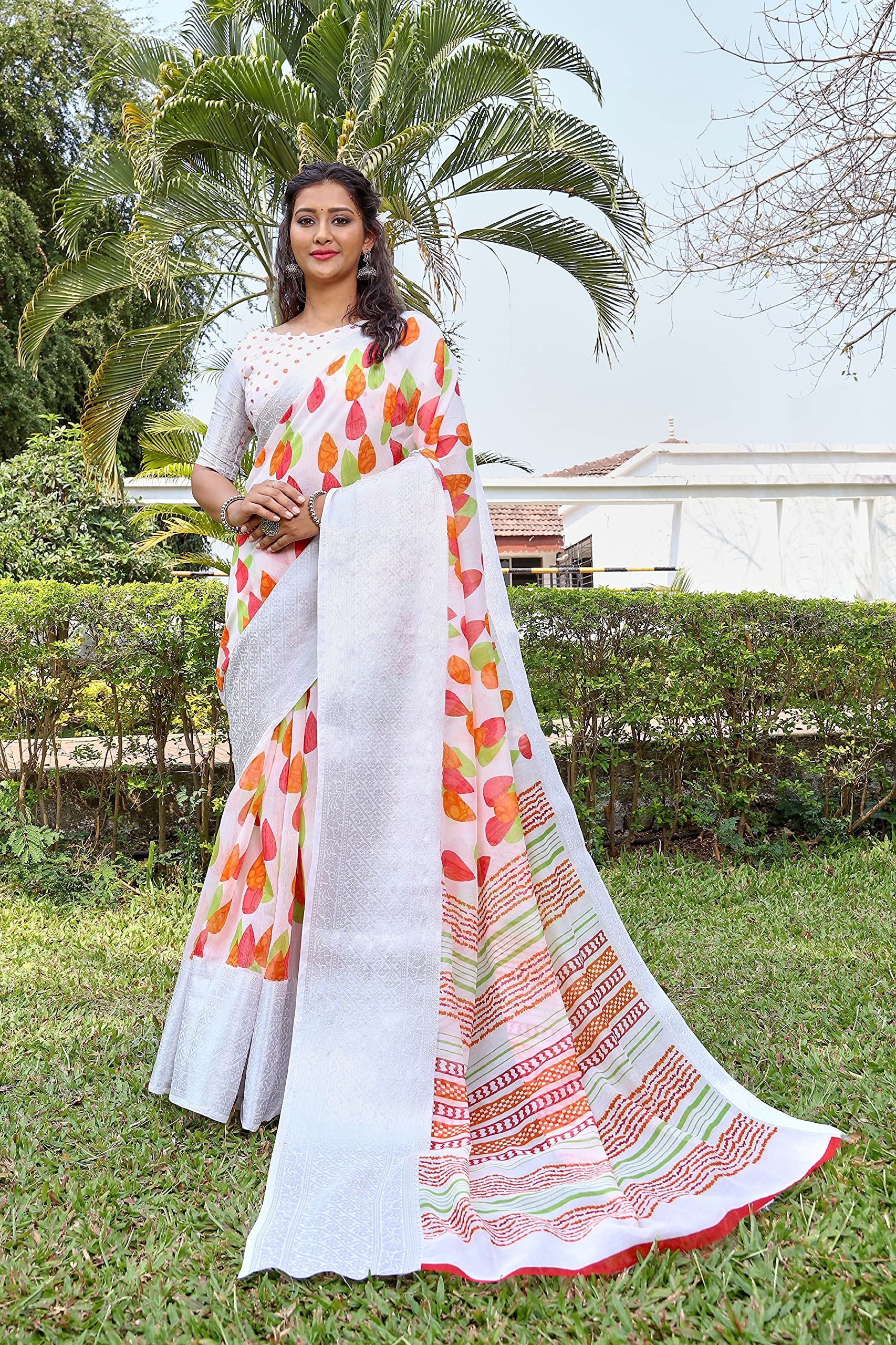 DRAVINAM Trends Women's Soft Pure Cotton Printed White Saree with Silver Jacquard Border and Unstitched Blouse Piece